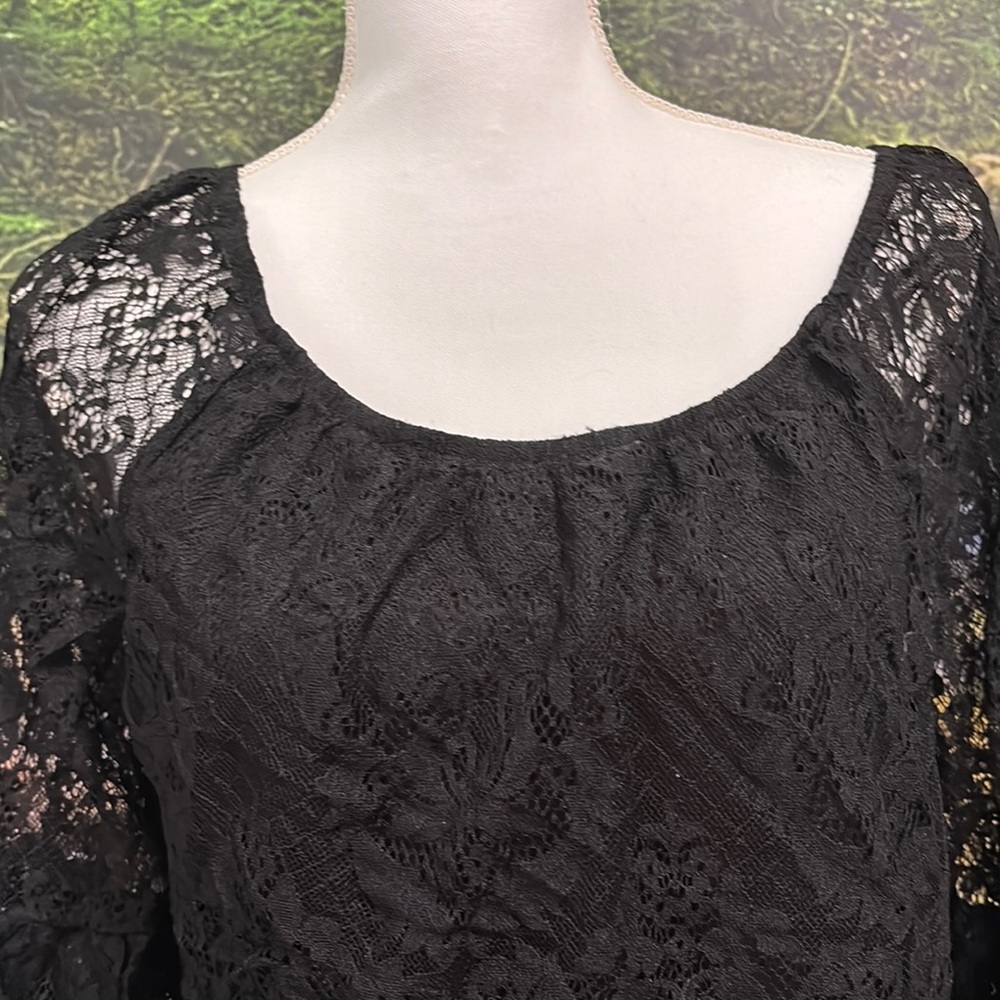 Bwear Black Ruched Bell Sleeve Blouse - Picture 3 of 8